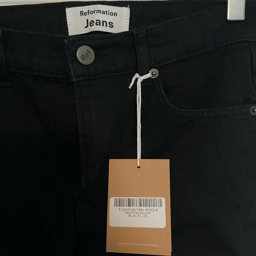 NWT Reformation Harper mid rise skinny jeans in black